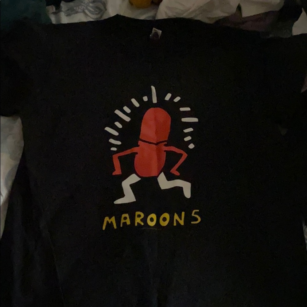 Maroon 5 small t shirt